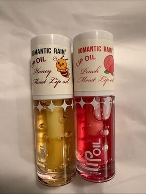 ☀️3 FOR $25 Romantic Rain Moisturizing Lip Oil - Peach and Honey Duo